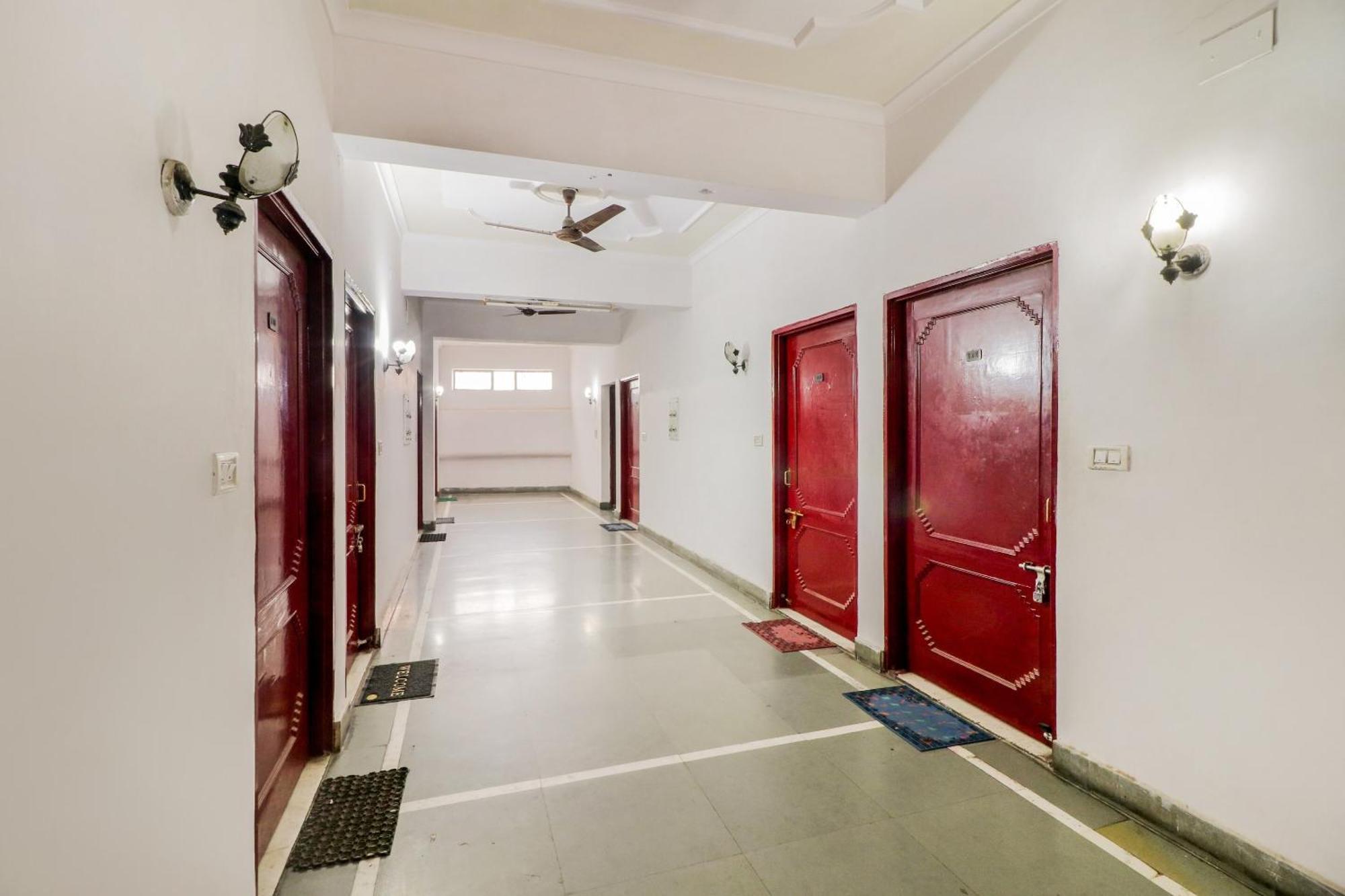 J C Guest House Hasanganj Exterior photo