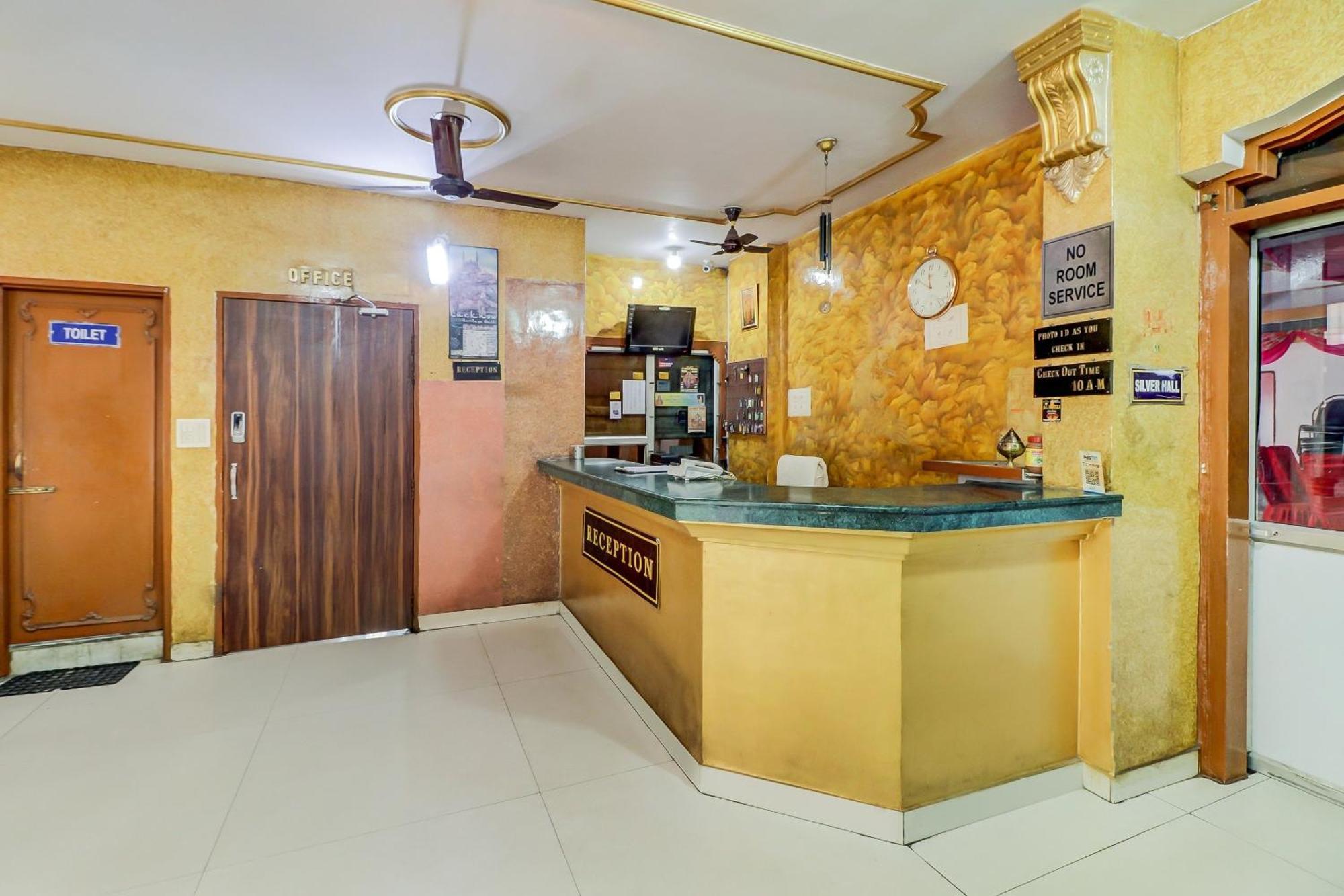 J C Guest House Hasanganj Exterior photo